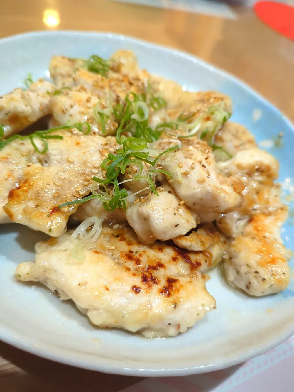 Snapdishの料理写真:鶏むね肉でうま塩こんがりチキン😋|みぽりん♪さん