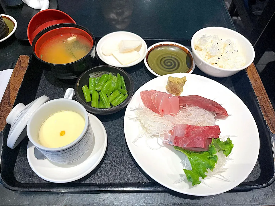 Mixed raw fish combo|skyblueさん