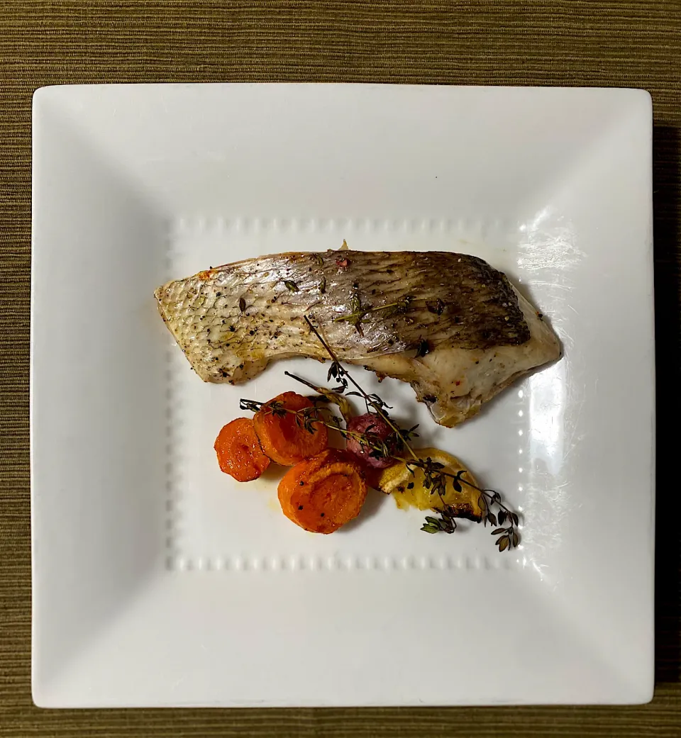 Snapdishの料理写真:真鯛のオーブン焼き|Tedさん