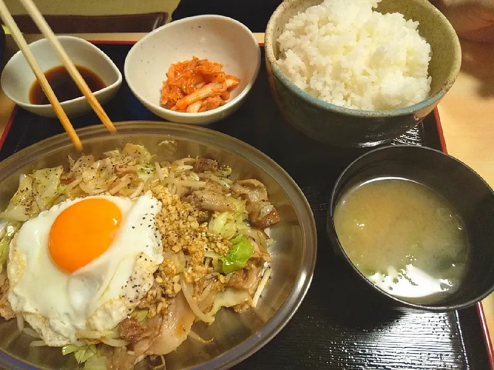 なか伸さんのスタミナ定食|さくらんぼさん