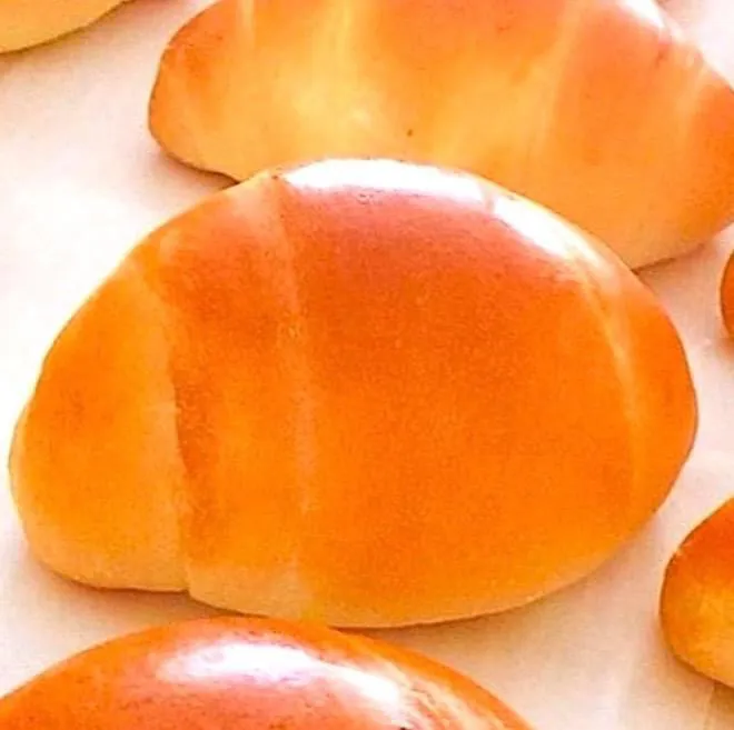 明日のパン|ばくあんしゃさん