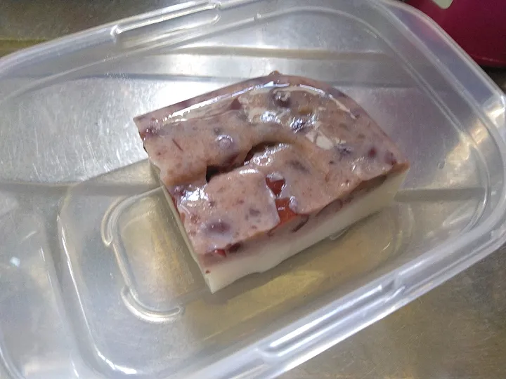 ゆで小豆入り牛乳寒天|darkbaronさん