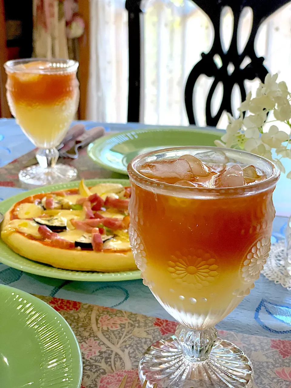 今日のlunchは自宅で夏野菜ピザ🍕とセパレートTea🍃|Seikoさん