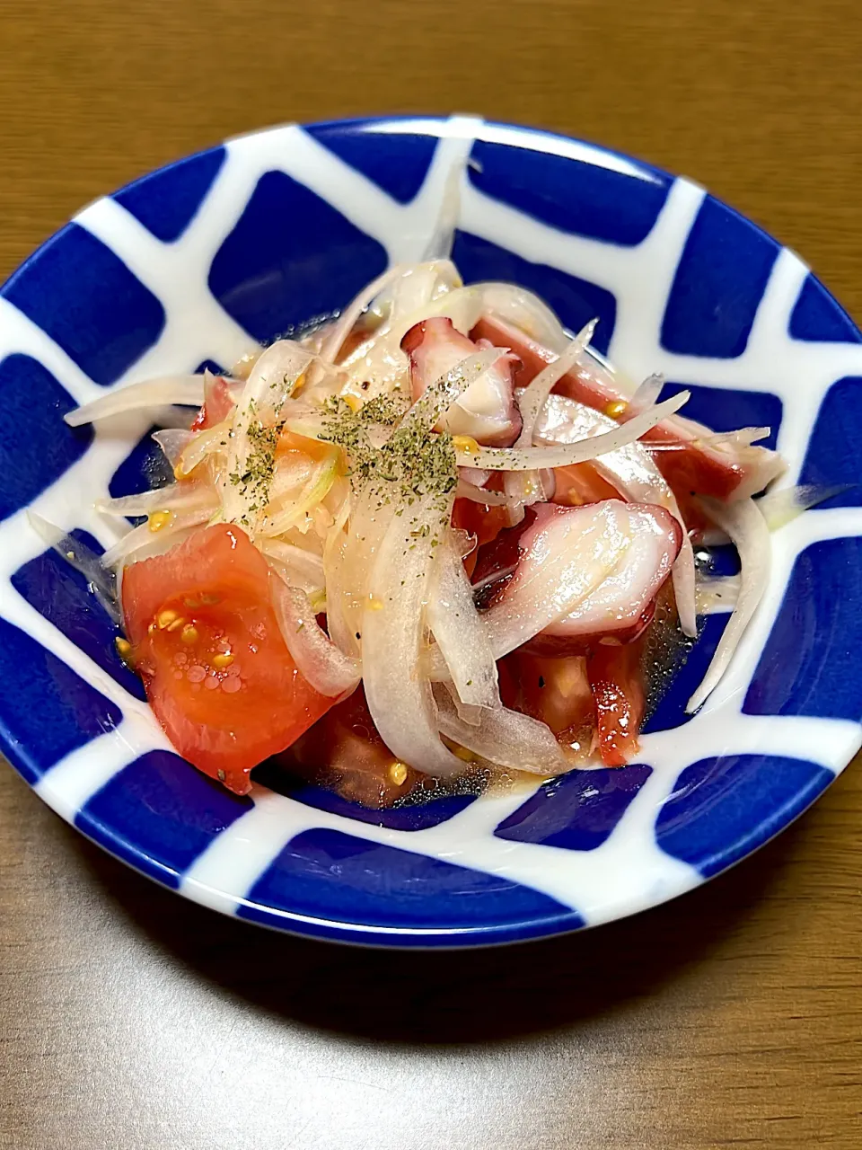 トマトとタコ🐙のマリネ|ゆだともさん