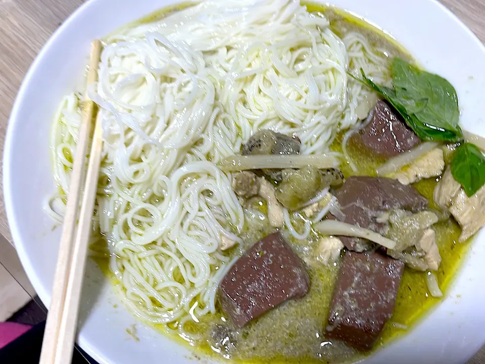 グリーンカレーそうめん　green curry|Takahashi Niphaさん