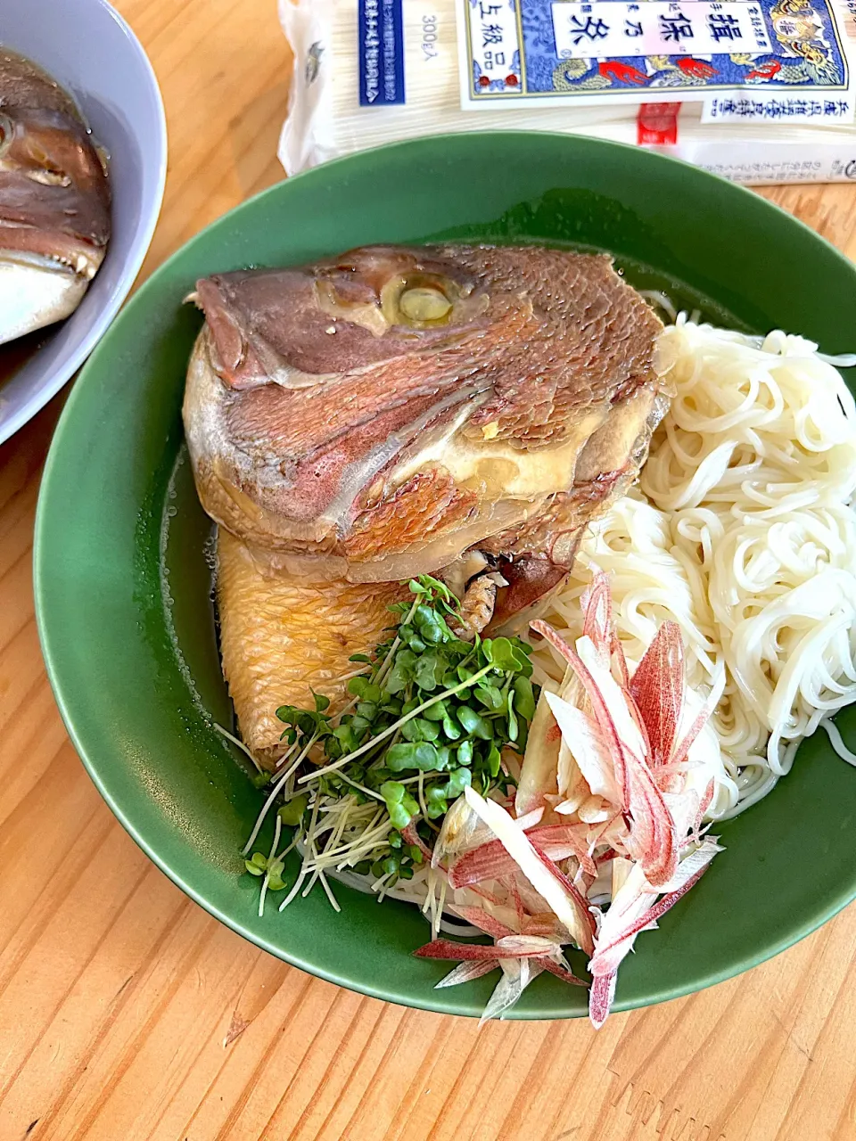 Snapdishの料理写真:フライパンで簡単♪鯛そうめん|高野豆腐さん