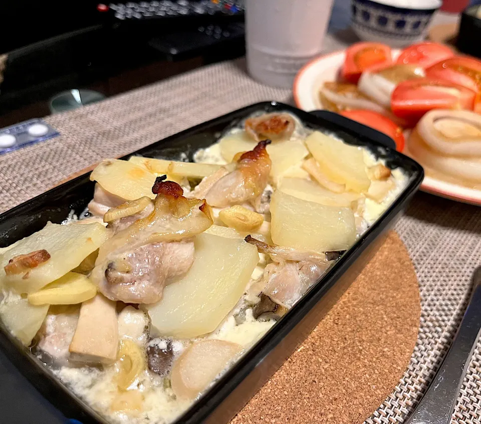 鶏ももとエリンギ、じゃがいものグラタン🐓🍄🥔✨|あちゃこさん