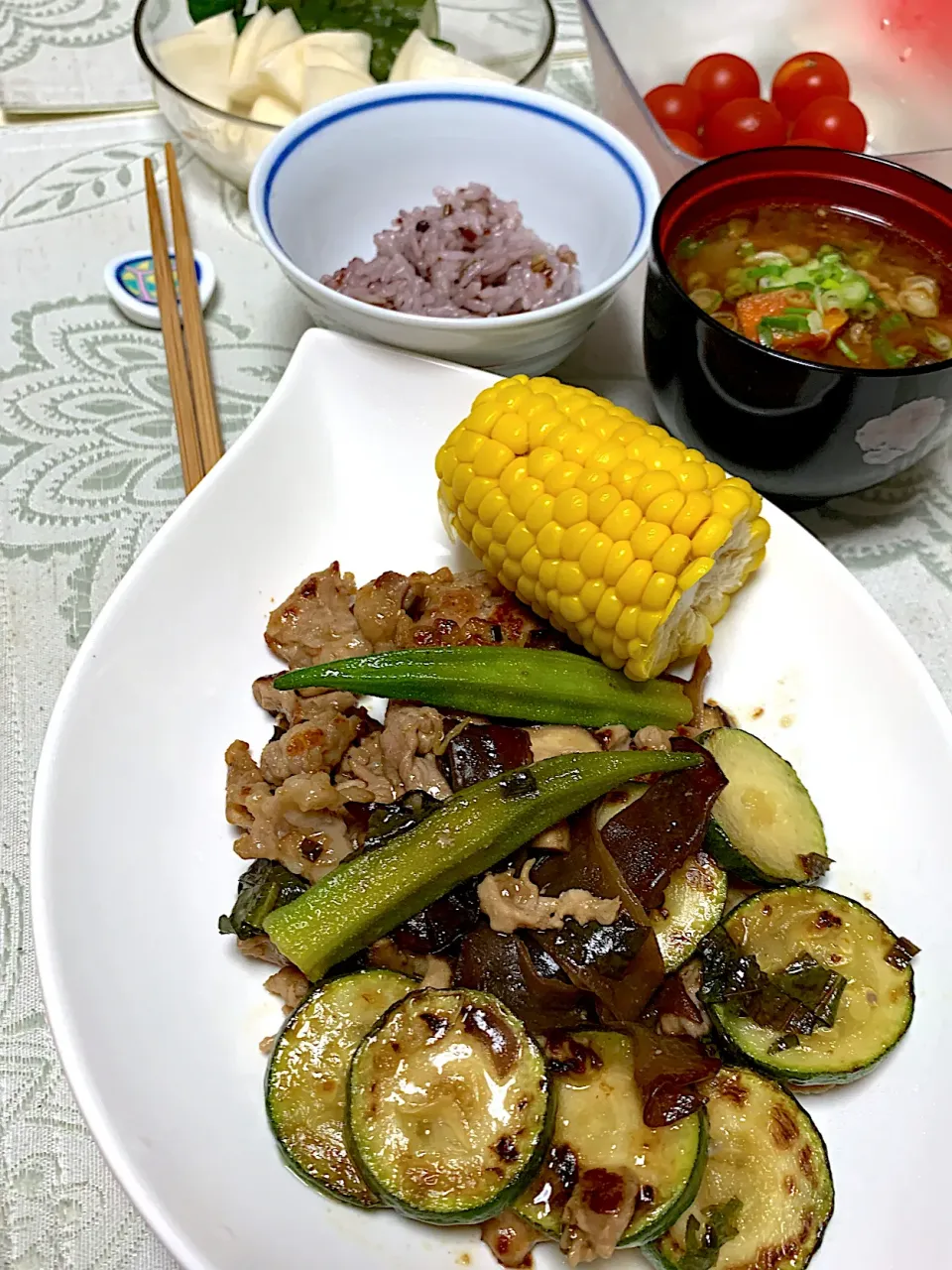 Snapdishの料理写真:豚肉と夏野菜の炒め物|yasukoさん