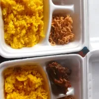 nasi kuning|Khoirul Waffaさん