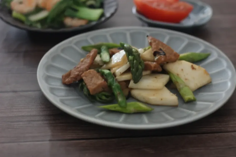 かぶとアスパラと大豆ミートの塩昆布炒め|ちいさなしあわせキッチンさん