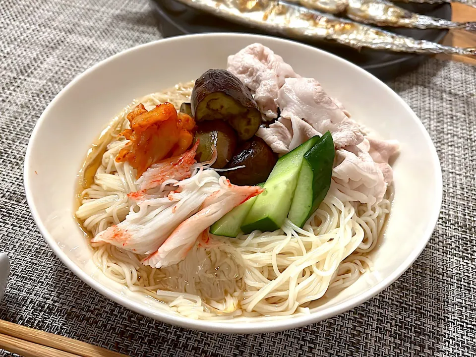 Snapdishの料理写真:豚しゃぶと夏野菜のだしつゆぶっかけそうめん|かぼちゃんさん