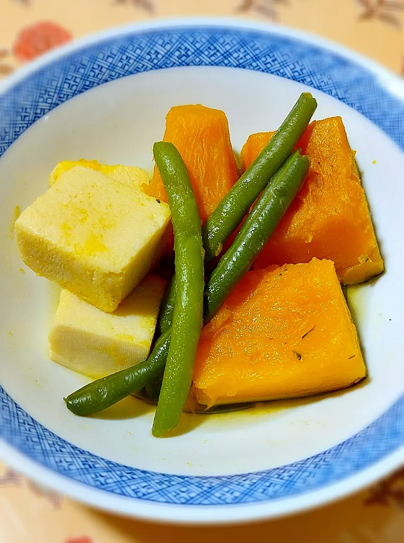 かぼちゃと高野豆腐の、白だし煮|きつねさん