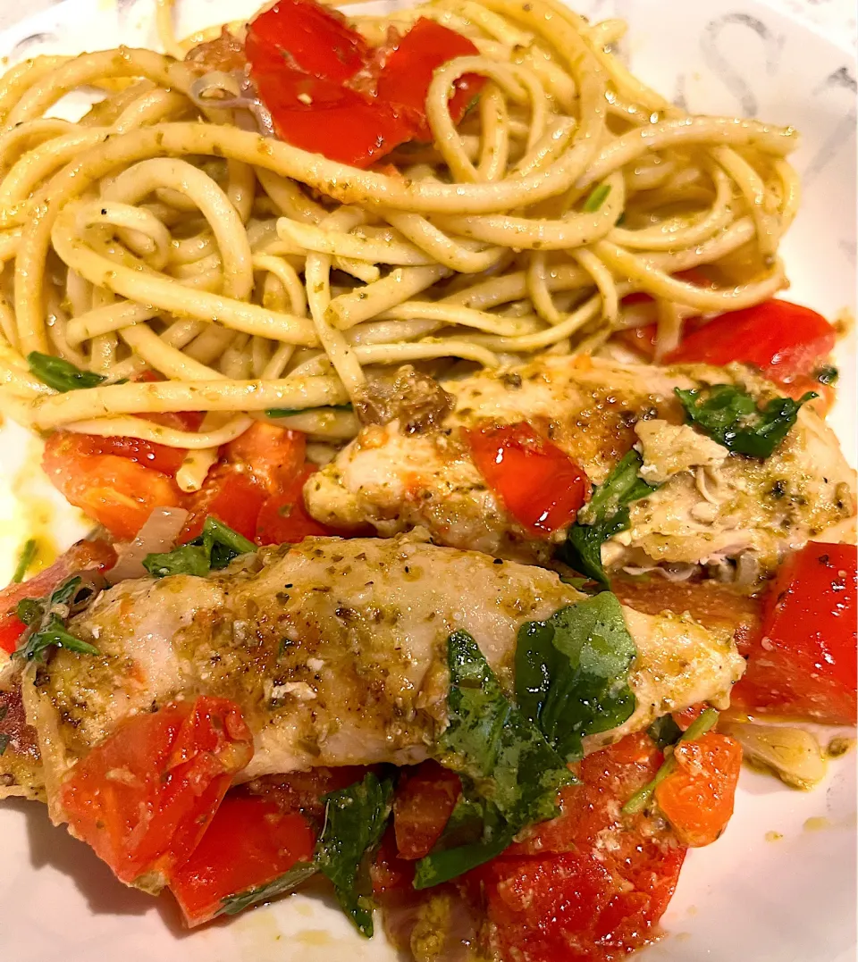 Chicken Buccatini pasta with pesto sauce|🌺IAnneさん