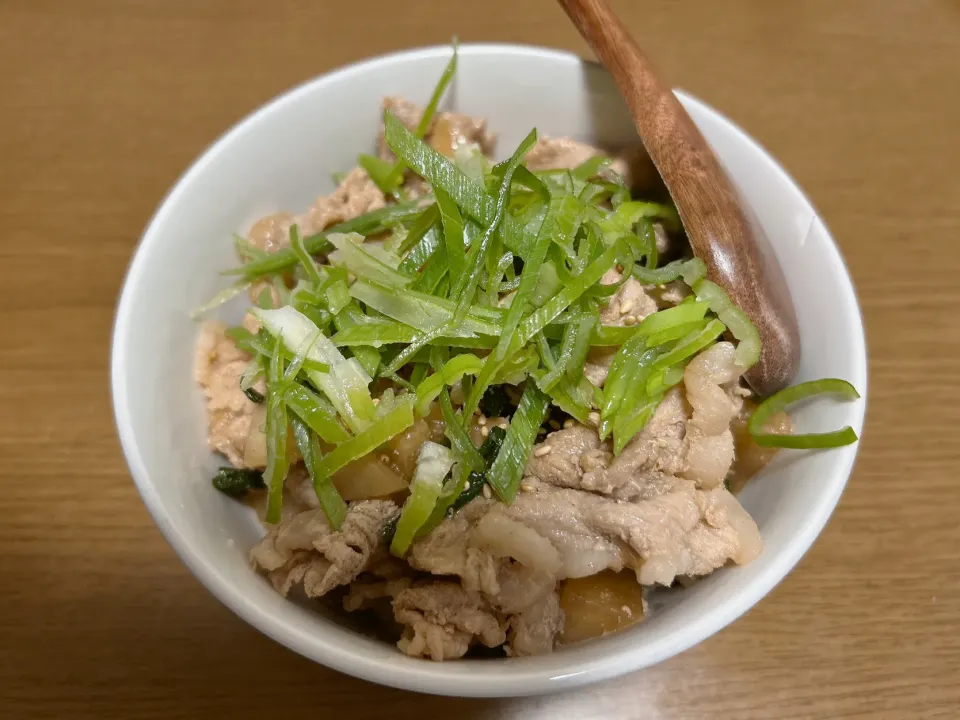 豚こまとカブのビビンバ風丼|ポテ子さん