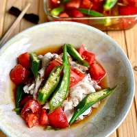 Snapdishの料理写真:🥗🍅🥓🥢🥗トマトとオクラの冷しゃぶサラダ|ゆきぽん@ゆきの家飲み料理さん