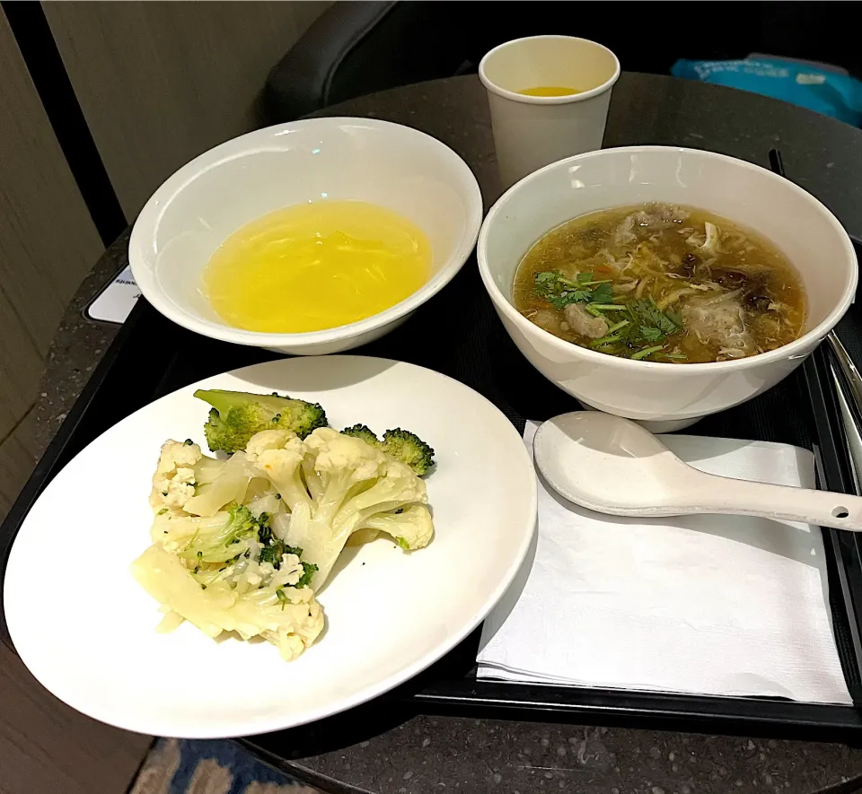 Pork thick noodles soup, lemon aiyu jelly, vegetable|skyblueさん