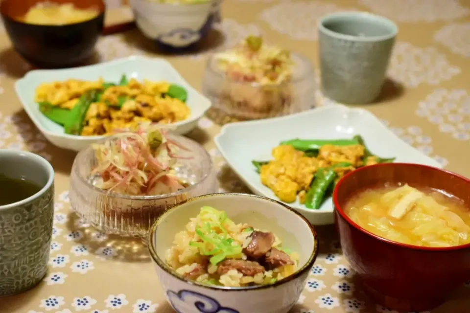 サバの蒲焼缶詰で炊き込みごはん|うにんぱすさん