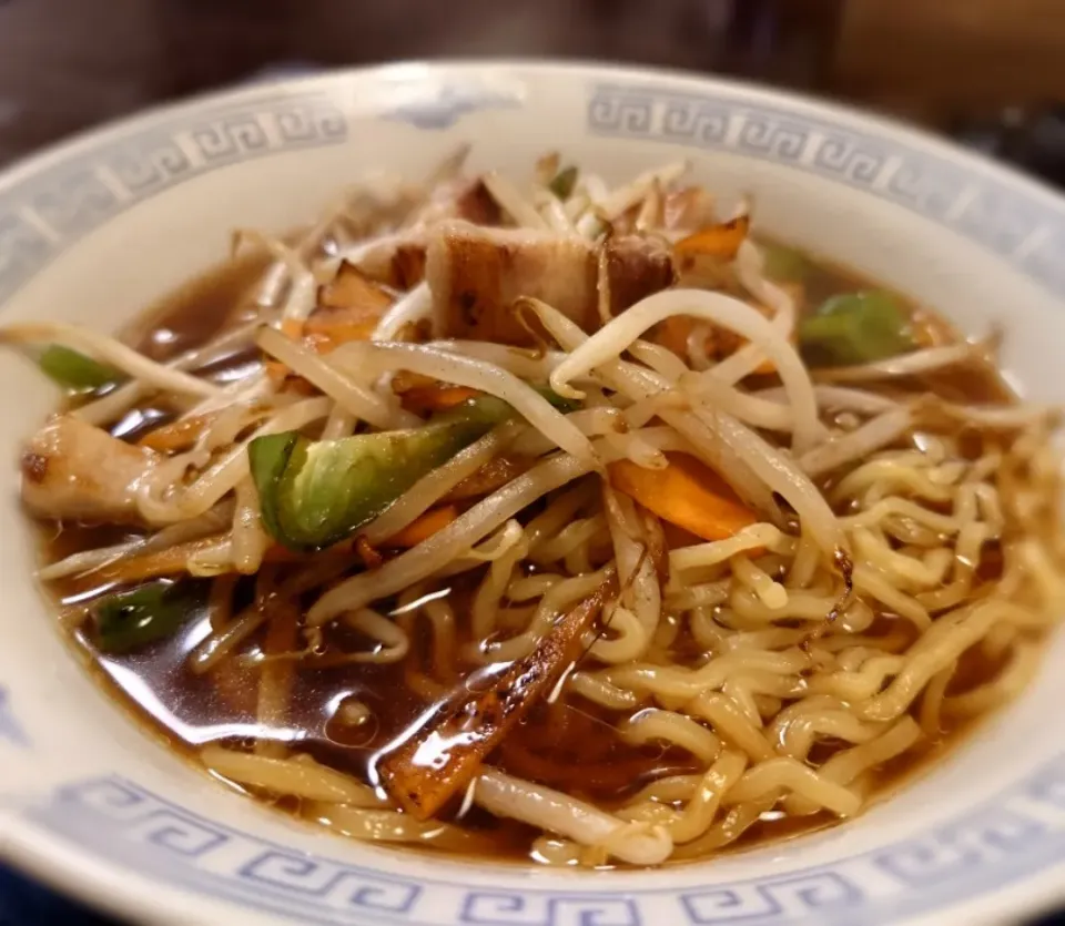 Snapdishの料理写真:醤油ラーメン(^_^)ﾉ|しーPaPaさん