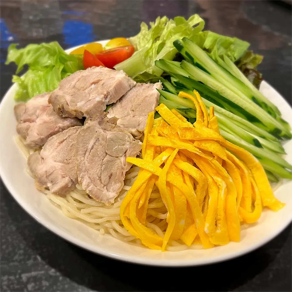 Snapdishの料理写真:冷やし中華始めました😚な夕飯🍽️|けいさんさん