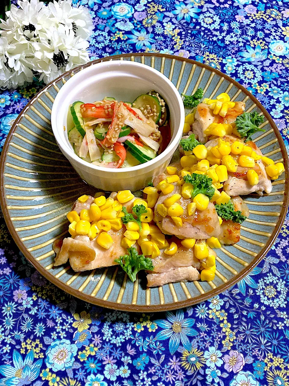 Snapdishの料理写真:鶏肉のコーン餡掛け🌽|ringonamaさん