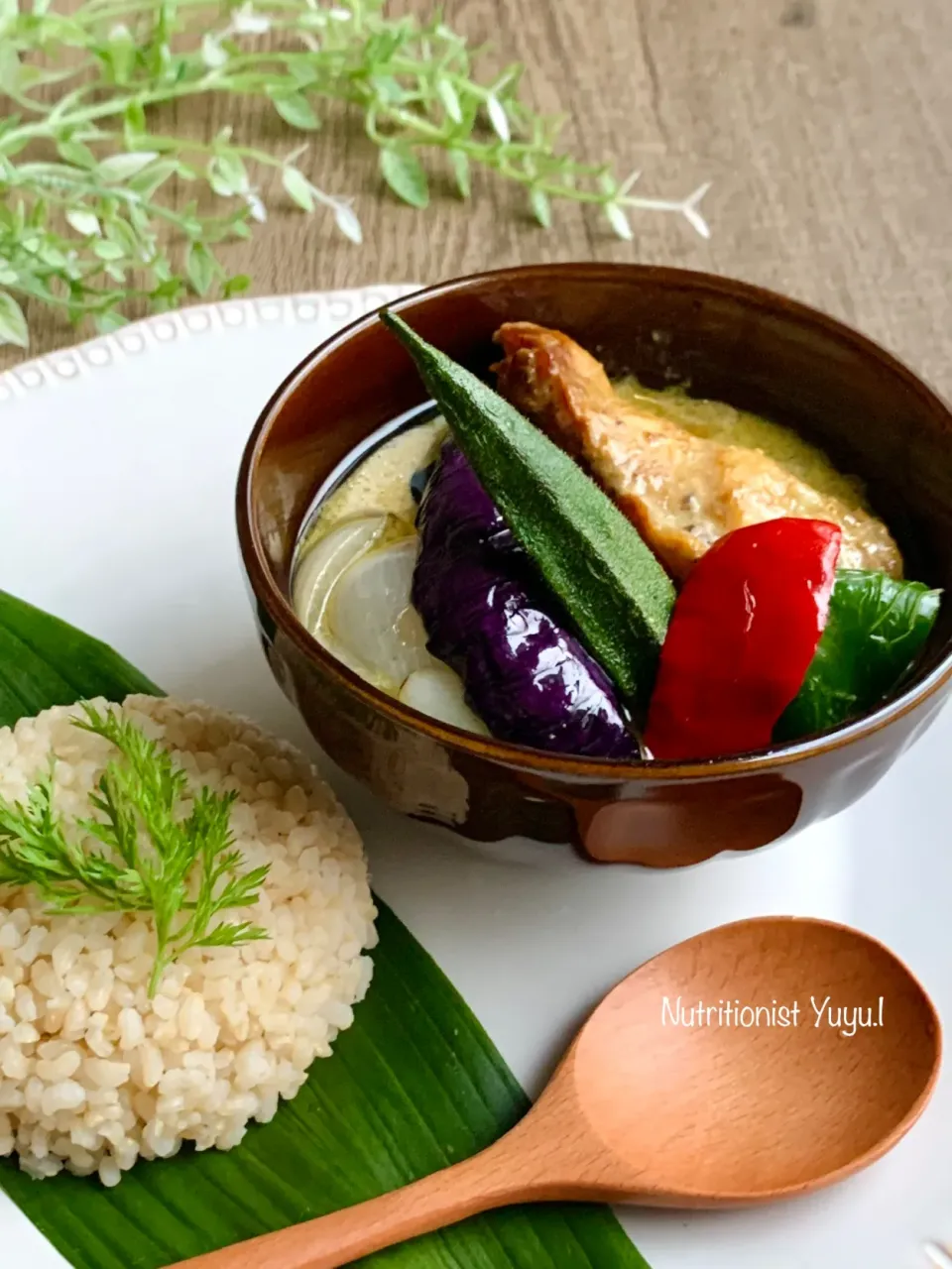 糀とココナッツミルクのチキンカレー|ゆーこどんさん