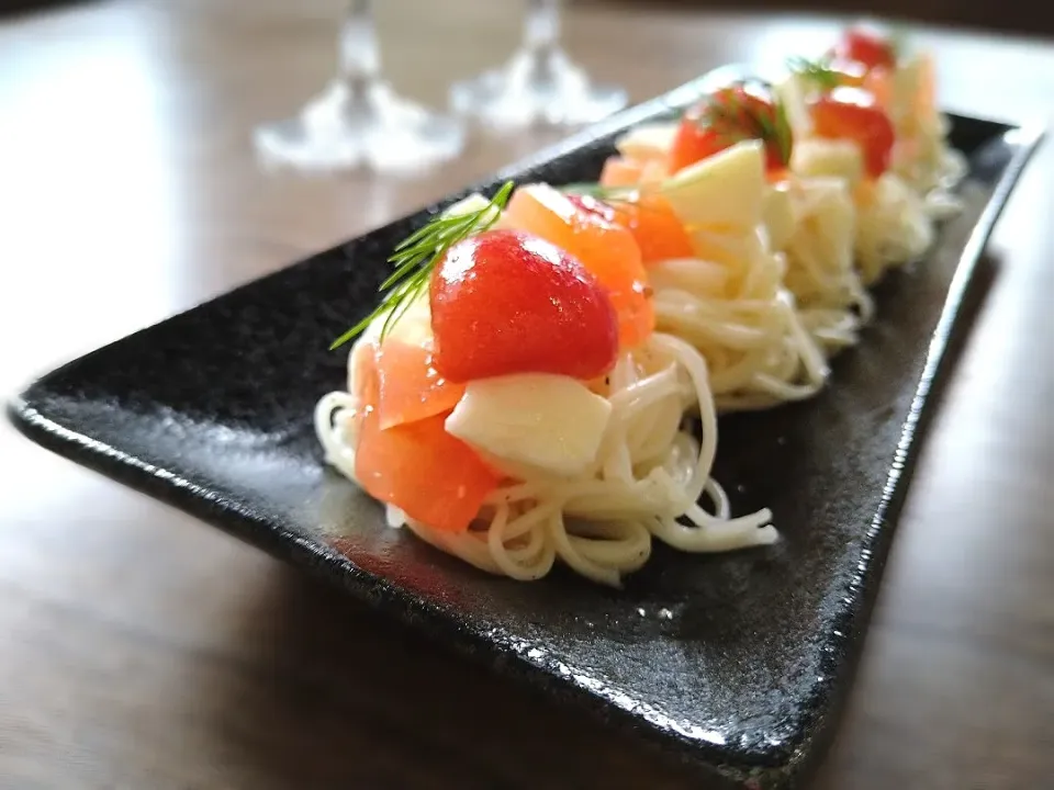 さくらんぼとトマトのカプレーゼそうめん|古尾谷りかこさん