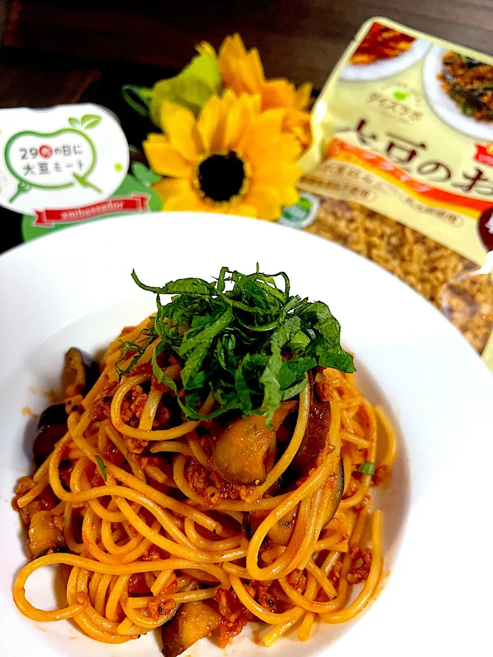 時短、10分で出来る、大豆のお肉でなすのトマトパスタ🍅|🌺🌺Foodie🌺🌺さん