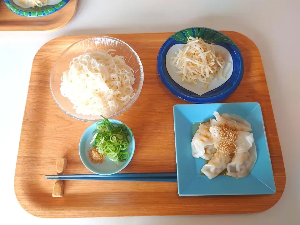 今日の昼食　揖保乃糸そうめん、水餃子、もやしナムル|pinknari🐰🌈さん