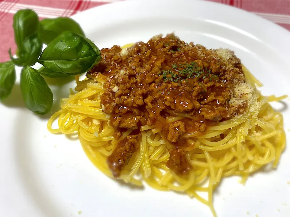 スパゲッティ🍝ミートソース|eiyadeさん