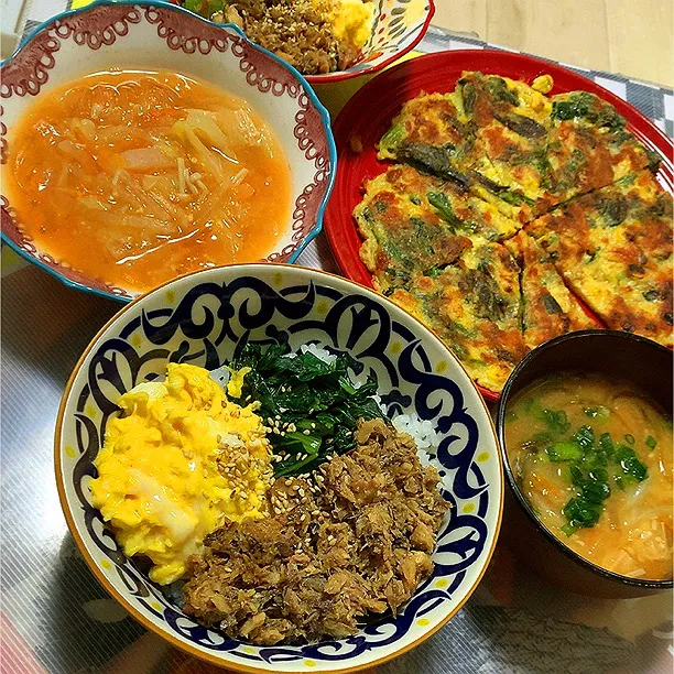 サバ缶で三色丼♬|panchiさん