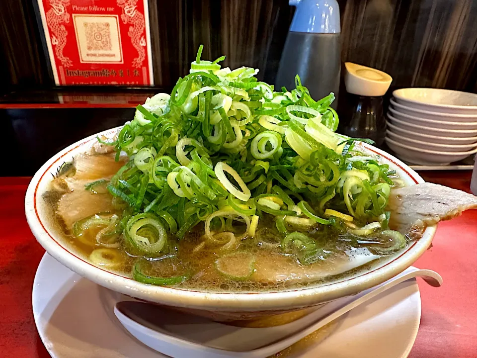 チャーシューメンネギ多め|マハロ菊池さん