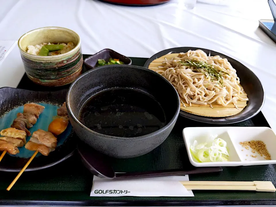 ゴルフ場⛳️飯『焼き鳥蕎麦定食😋』|アライさんさん