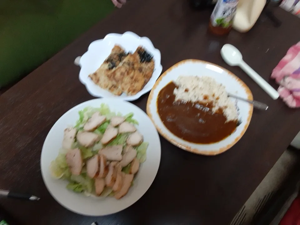 今日はサラダとカレー🍛ライス
長芋の薄焼き|稲荷キツネさん