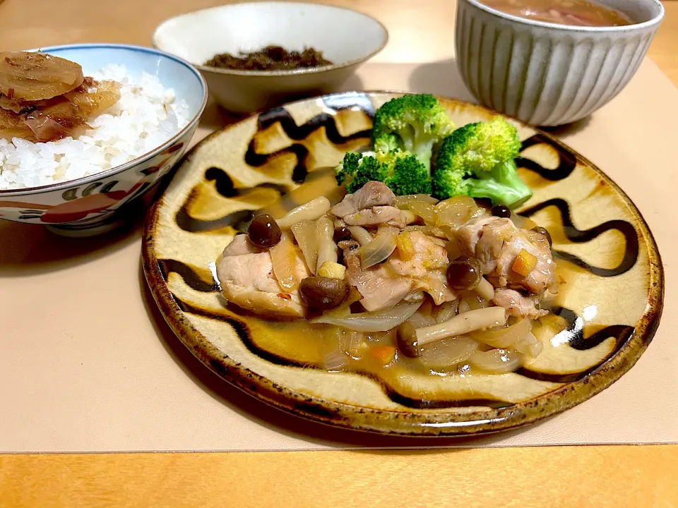 Snapdishの料理写真:ママレードソースの鶏肉とキノコのソテー|かなっぺさん