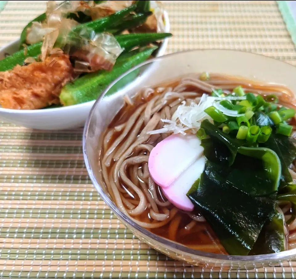 六種出汁の温蕎麦
オクラを花鰹で|マギーさん