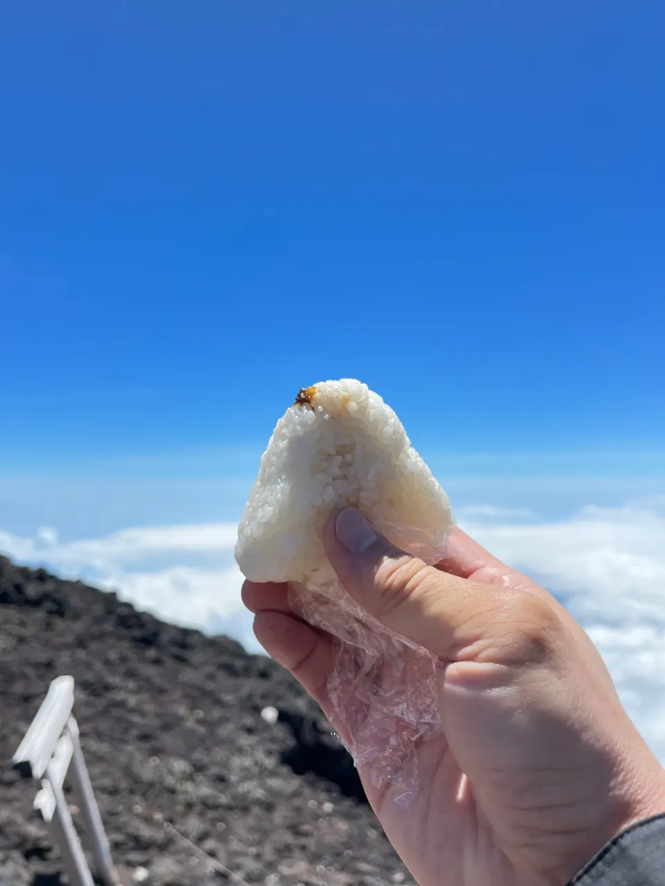 Snapdishの料理写真:7/10 富士山山頂でおにぎり|yoneさん