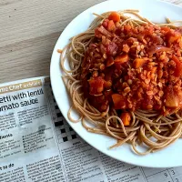 Spaghetti with lentil & tomato sauce (Morning Star’s Commie Chef recipe)|Nick Hiderさん