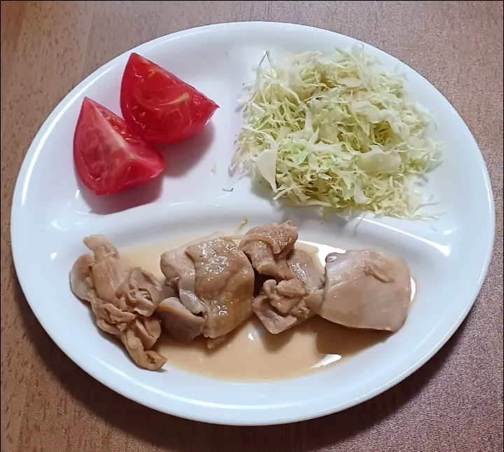 昨日の残りに、千切りキャベツを添えて|ナナさん