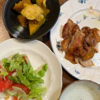 Snapdishの料理写真:鳥照り焼き　かぼちゃ煮物　オクラ納豆|itumade229kanaさん