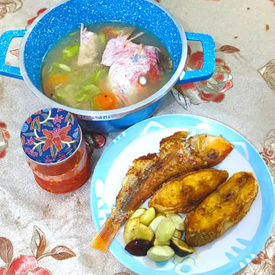 Fish Soup
Fried Fish
Ulam and Sambal|simatasepetさん