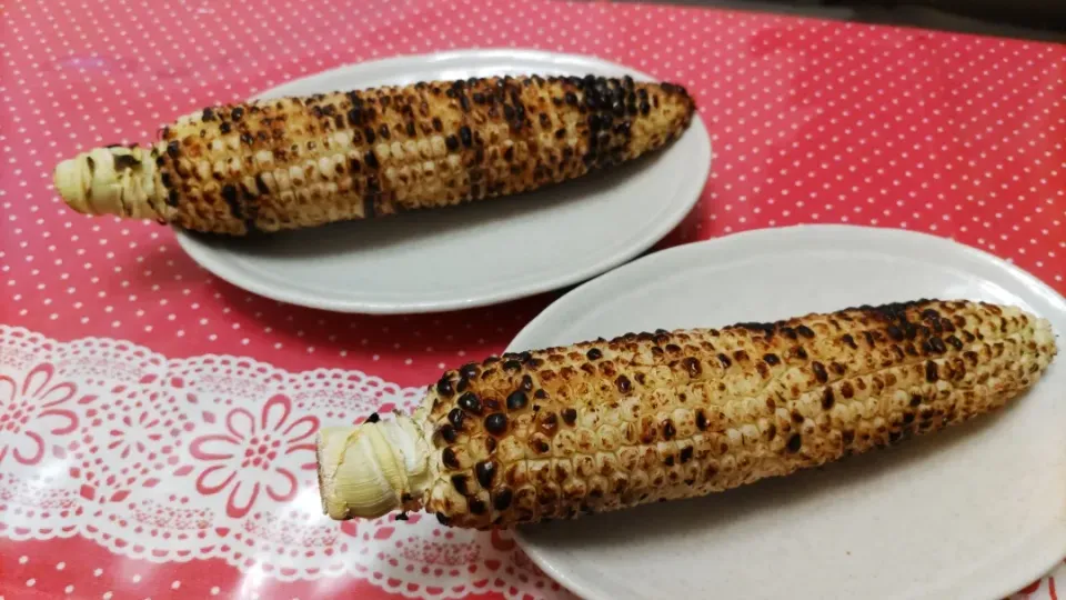 焼きとうもろこし
醤油が少し焦げました😭|kamekameさん