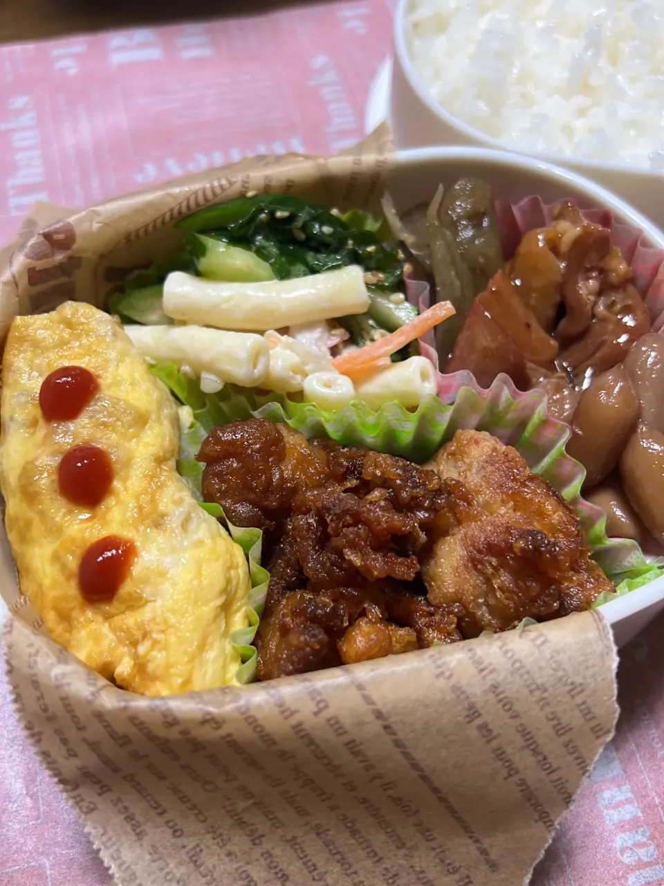 オムレツと唐揚げ弁当|たるぎさん