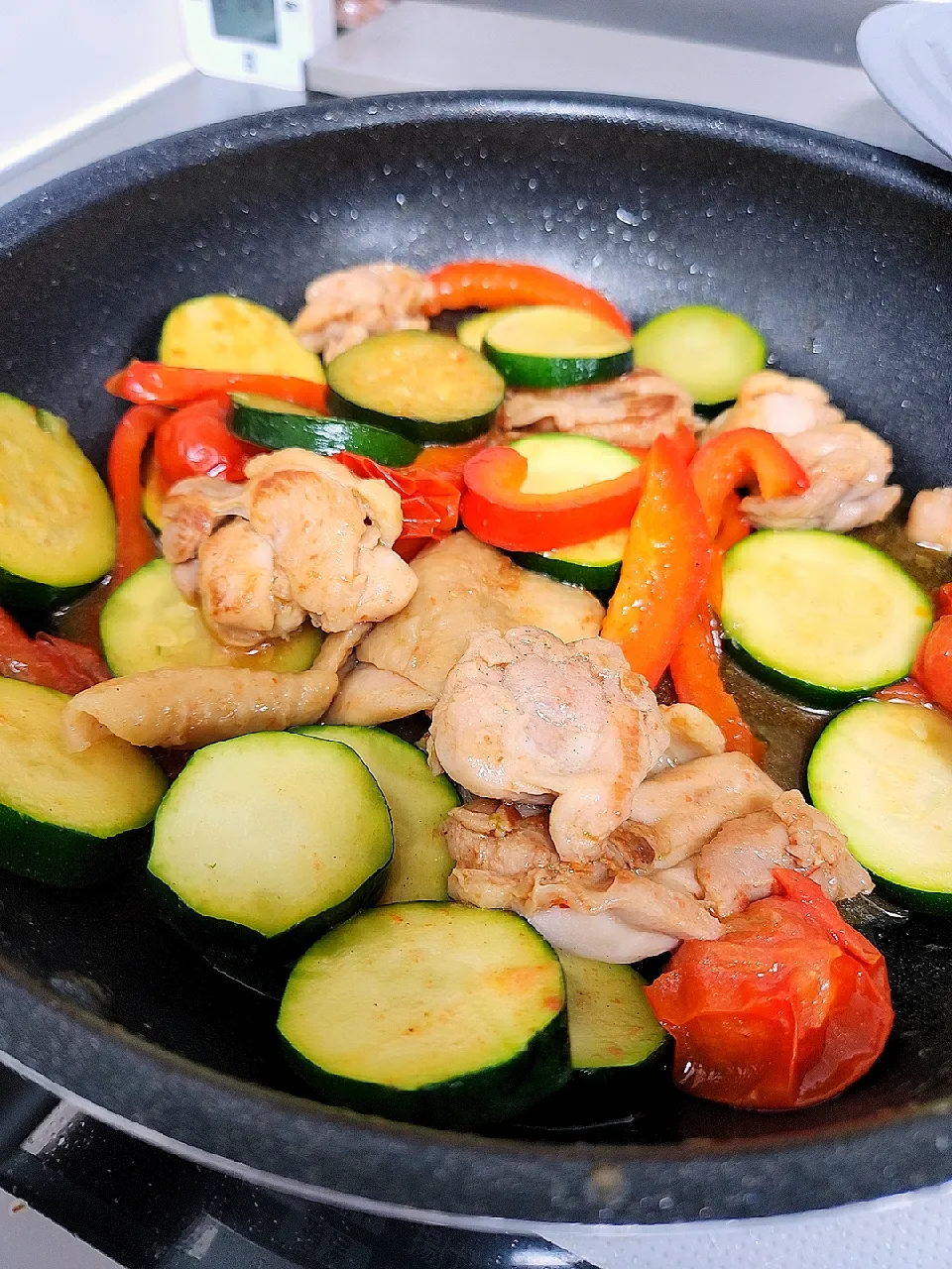 夏野菜と鶏肉のソテー|ぽんきちさん