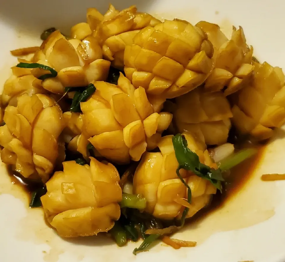 Stir Fried Abalones with Ginger and Green Onion
薑葱炒鮑魚|tomatomaさん