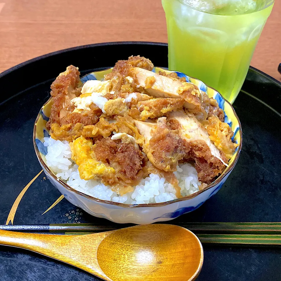 ササミカツ丼|みんみんさん