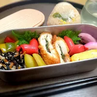 Snapdishの料理写真:【冷凍作り置き】チンして詰めるだけ弁当|🌼さん