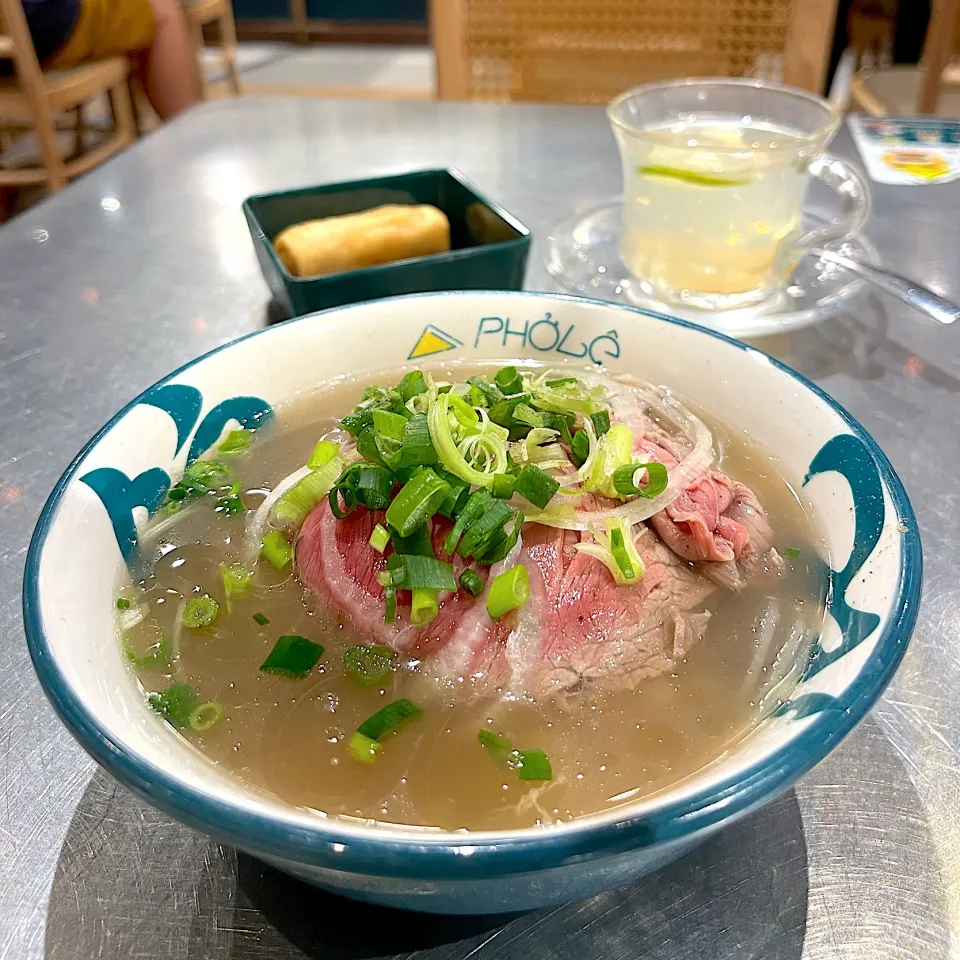 Pho with medium rare beef|skyblueさん