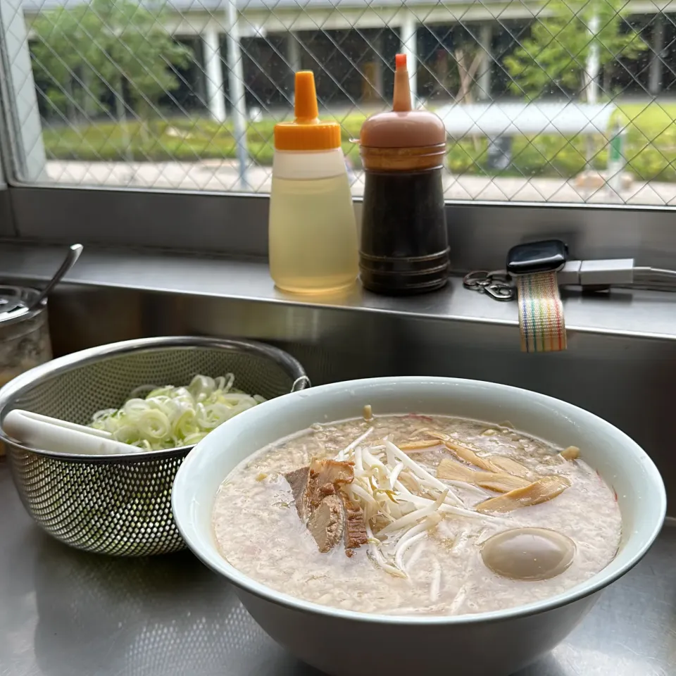 ＃ラーメン|Hajime Sakaiさん