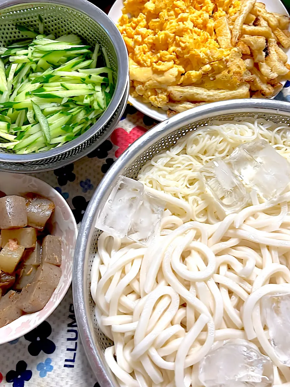 冷うどん&素麺　大根と蒟蒻煮|4jinoanataさん