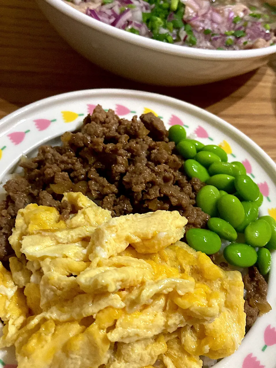 三食丼と鰹のタタキ|海山つぶさん